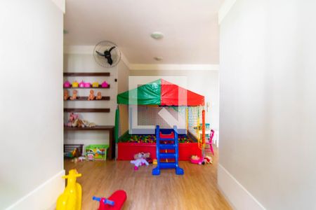 Apartamento à venda com 46m², 2 quartos e 1 vaga Apartamento à venda com 46m², 2 quartos e 1 vagaÁrea comum - Brinquedoteca