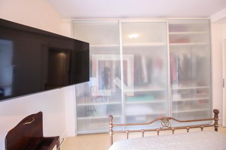 Casa à venda com 200m², 5 quartos e 3 vagas Casa à venda com 200m², 5 quartos e 3 vagasQuarto 1