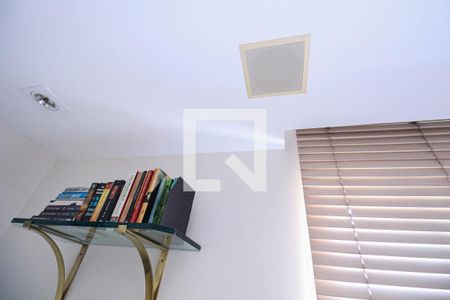 Casa à venda com 200m², 5 quartos e 3 vagas Casa à venda com 200m², 5 quartos e 3 vagasQuarto 3