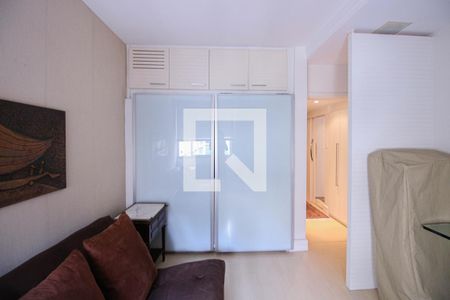 Casa à venda com 200m², 5 quartos e 3 vagas Casa à venda com 200m², 5 quartos e 3 vagasQuarto 3