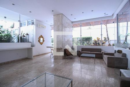 Casa à venda com 200m², 5 quartos e 3 vagas Casa à venda com 200m², 5 quartos e 3 vagasÁrea comum