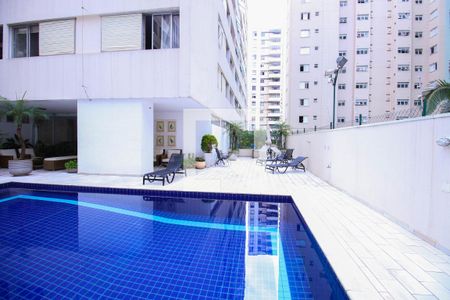 Casa à venda com 200m², 5 quartos e 3 vagas Casa à venda com 200m², 5 quartos e 3 vagasÁrea comum