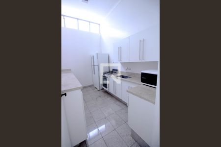 Casa à venda com 200m², 5 quartos e 3 vagas Casa à venda com 200m², 5 quartos e 3 vagasÁrea comum