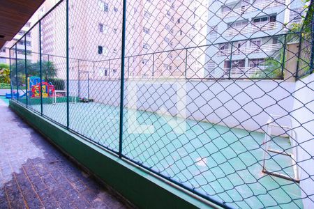 Casa à venda com 200m², 5 quartos e 3 vagas Casa à venda com 200m², 5 quartos e 3 vagasÁrea comum