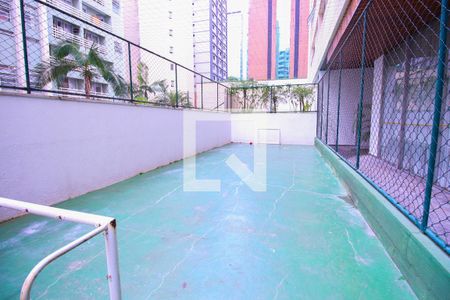 Casa à venda com 200m², 5 quartos e 3 vagas Casa à venda com 200m², 5 quartos e 3 vagasÁrea comum