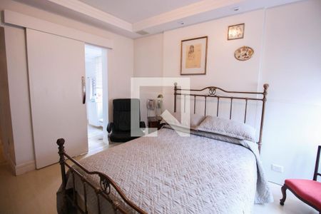 Casa à venda com 200m², 5 quartos e 3 vagas Casa à venda com 200m², 5 quartos e 3 vagasQuarto 1