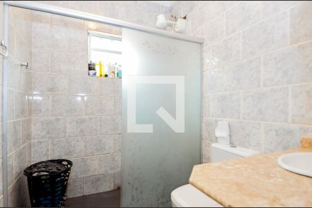 Casa à venda com 90m², 2 quartos e 2 vagasBanheiro Social