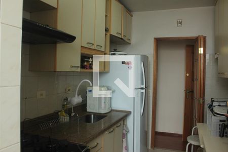 Apartamento à venda com 69m², 3 quartos e 2 vagasCozinha