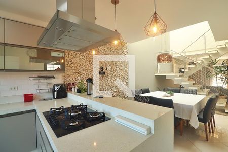 Casa à venda com 258m², 3 quartos e 6 vagasCozinha