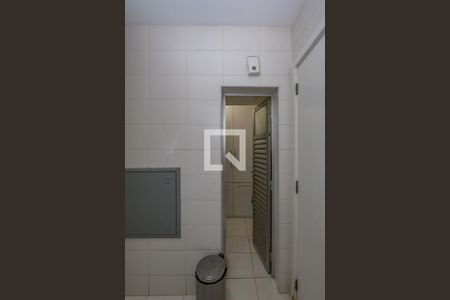 Apartamento à venda com 141m², 4 quartos e 3 vagas Apartamento à venda com 141m², 4 quartos e 3 vagasQuarto de Serviço