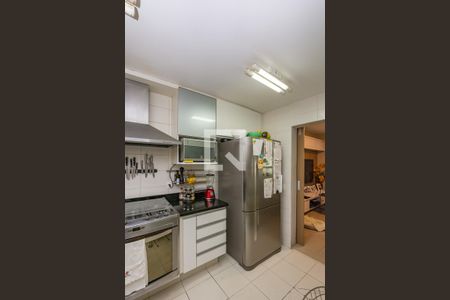 Apartamento à venda com 141m², 4 quartos e 3 vagas Apartamento à venda com 141m², 4 quartos e 3 vagasCozinha