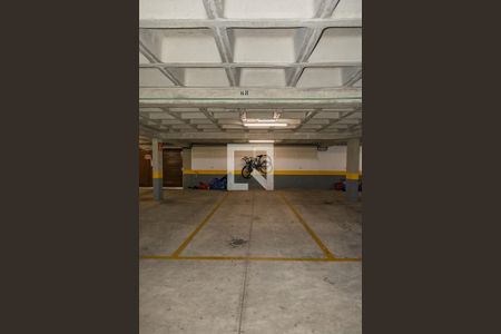 Apartamento à venda com 141m², 4 quartos e 3 vagas Apartamento à venda com 141m², 4 quartos e 3 vagasGaragem