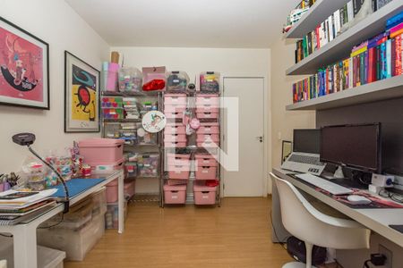 Apartamento à venda com 141m², 4 quartos e 3 vagas Apartamento à venda com 141m², 4 quartos e 3 vagasQuarto 4