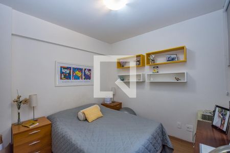 Apartamento à venda com 141m², 4 quartos e 3 vagas Apartamento à venda com 141m², 4 quartos e 3 vagasSuíte 3