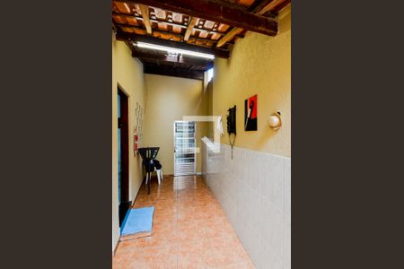 Casa à venda com 188m², 3 quartos e 2 vagasCorredor Lateral 