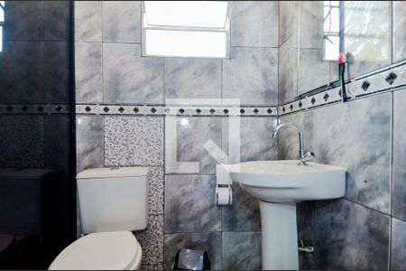 Casa à venda com 188m², 3 quartos e 2 vagasBanheiro da Suíte 2