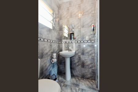 Casa à venda com 188m², 3 quartos e 2 vagasBanheiro da Suíte 2