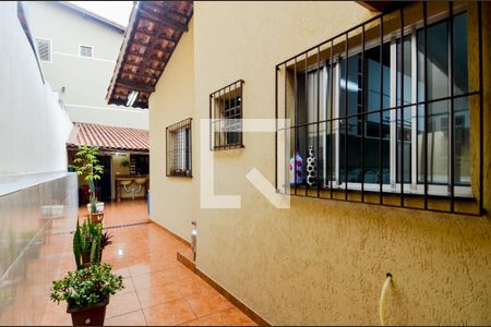 Casa à venda com 188m², 3 quartos e 2 vagasCorredor Lateral 