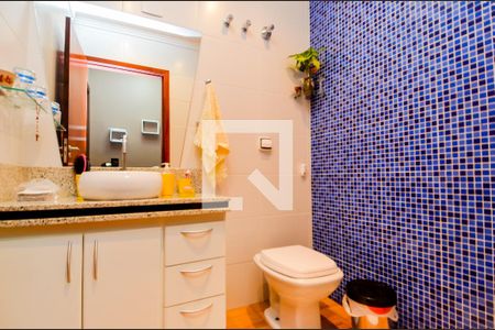 Casa à venda com 122m², 3 quartos e 2 vagasLavabo