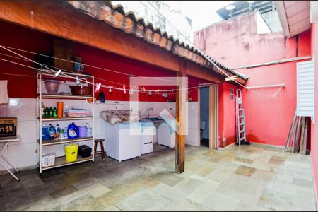 Casa à venda com 122m², 3 quartos e 2 vagasÁrea de Serviço