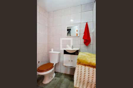 Casa à venda com 122m², 3 quartos e 2 vagasBanheiro de Serviço