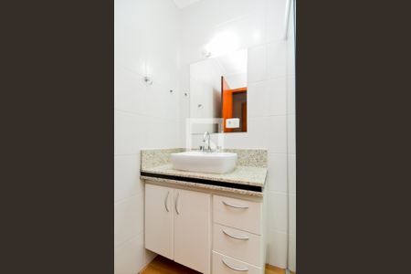 Casa à venda com 122m², 3 quartos e 2 vagasBanheiro Social