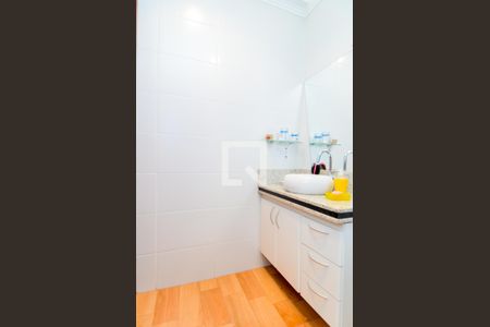 Casa à venda com 122m², 3 quartos e 2 vagasLavabo