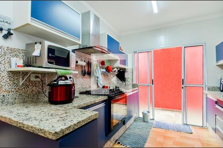 Casa à venda com 122m², 3 quartos e 2 vagasCozinha