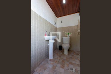 Casa à venda com 300m², 5 quartos e 6 vagas Casa à venda com 300m², 5 quartos e 6 vagasLavabo Área Gourmet