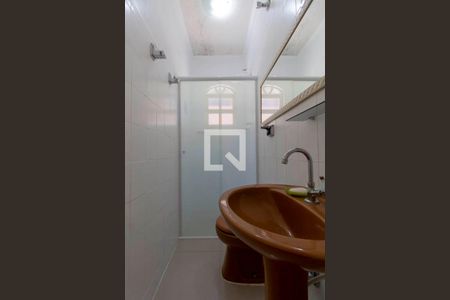 Casa à venda com 300m², 5 quartos e 6 vagas Casa à venda com 300m², 5 quartos e 6 vagasBanheiro Fundos