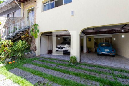 Casa à venda com 300m², 5 quartos e 6 vagas Casa à venda com 300m², 5 quartos e 6 vagasGaragem