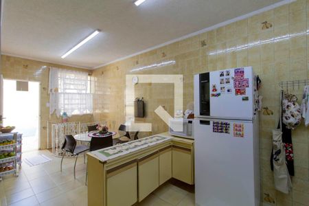 Casa à venda com 300m², 5 quartos e 6 vagas Casa à venda com 300m², 5 quartos e 6 vagasCozinha