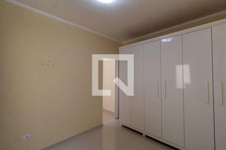 Casa à venda com 300m², 5 quartos e 6 vagas Casa à venda com 300m², 5 quartos e 6 vagasQuarto 2 Fundos