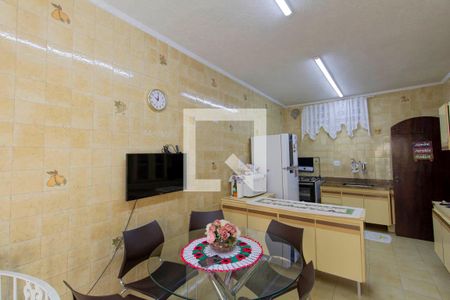 Casa à venda com 300m², 5 quartos e 6 vagas Casa à venda com 300m², 5 quartos e 6 vagasCozinha