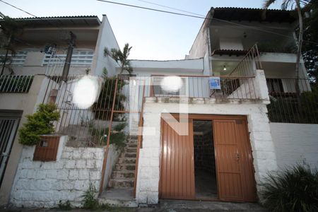 Casa à venda com 88m², 2 quartos e 1 vaga Casa à venda com 88m², 2 quartos e 1 vagaFachada