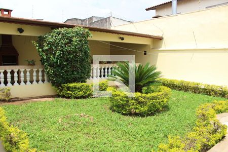 Casa à venda com 377m², 4 quartos e 6 vagasQuintal