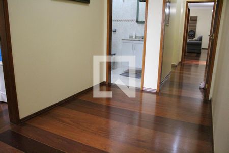 Casa à venda com 377m², 4 quartos e 6 vagasHall