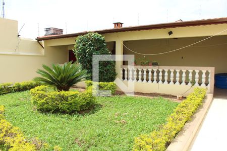 Casa à venda com 377m², 4 quartos e 6 vagasQuintal