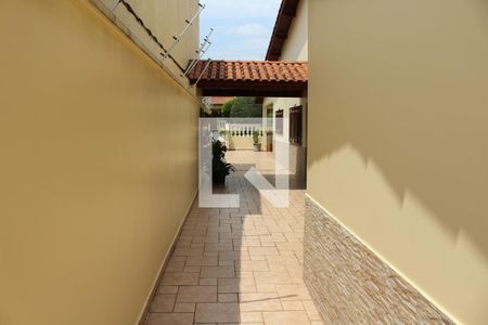 Casa à venda com 377m², 4 quartos e 6 vagasQuintal