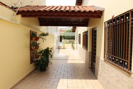 Casa à venda com 377m², 4 quartos e 6 vagasQuintal