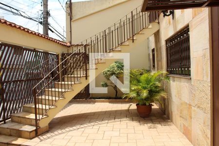 Casa à venda com 377m², 4 quartos e 6 vagasQuintal