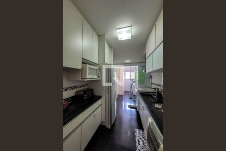 Apartamento à venda com 108m², 3 quartos e 2 vagas Apartamento à venda com 108m², 3 quartos e 2 vagasCozinha