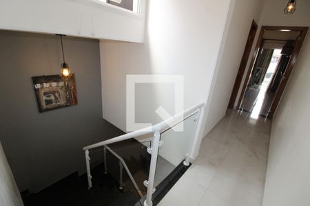 Casa à venda com 116m², 3 quartos e 2 vagasCorredor