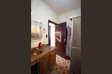 Casa à venda com 360m², 4 quartos e 4 vagas Casa à venda com 360m², 4 quartos e 4 vagasBanheiro da Suíte