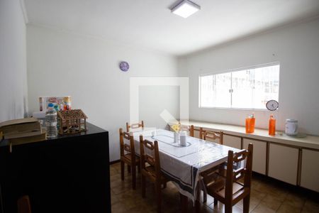 Casa à venda com 360m², 4 quartos e 4 vagas Casa à venda com 360m², 4 quartos e 4 vagasCozinha