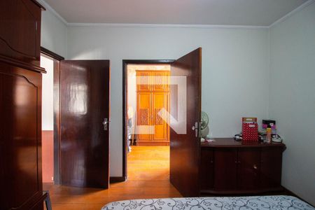 Casa à venda com 360m², 4 quartos e 4 vagas Casa à venda com 360m², 4 quartos e 4 vagasSuite