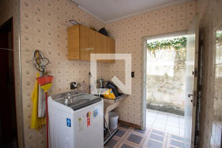 Casa à venda com 360m², 4 quartos e 4 vagas Casa à venda com 360m², 4 quartos e 4 vagasLavanderia