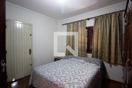 Casa à venda com 360m², 4 quartos e 4 vagas Casa à venda com 360m², 4 quartos e 4 vagasSuite