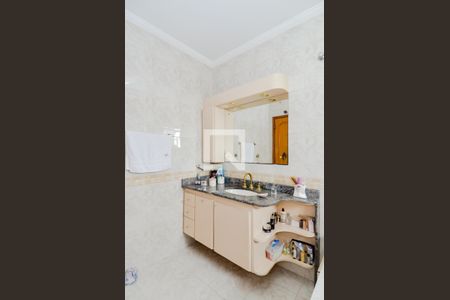 Casa à venda com 275m², 3 quartos e 3 vagasBanheiro da Suíte 1