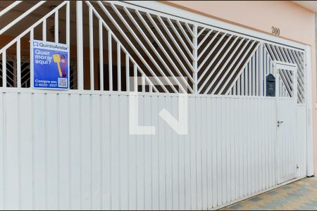 Casa à venda com 275m², 3 quartos e 3 vagasPlaquinha 